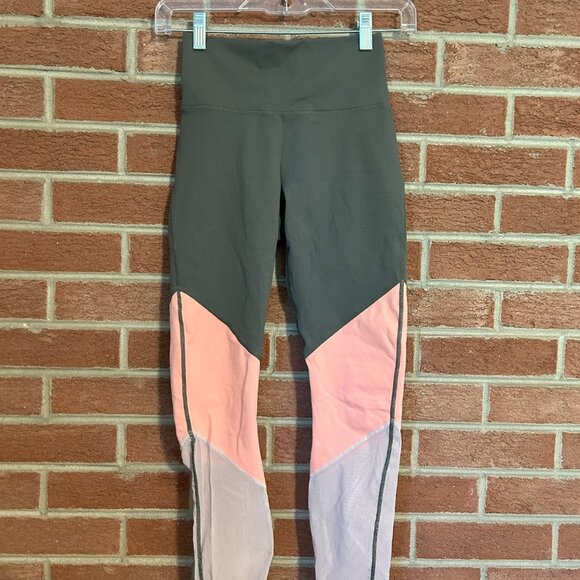 Fabletics Zone High-Waisted 7/8 - Picture 2 of 5